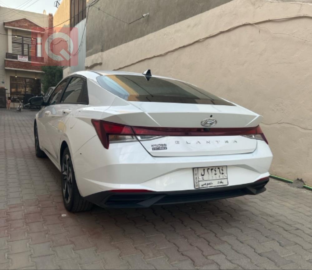 هیوندای ئەلەنترا